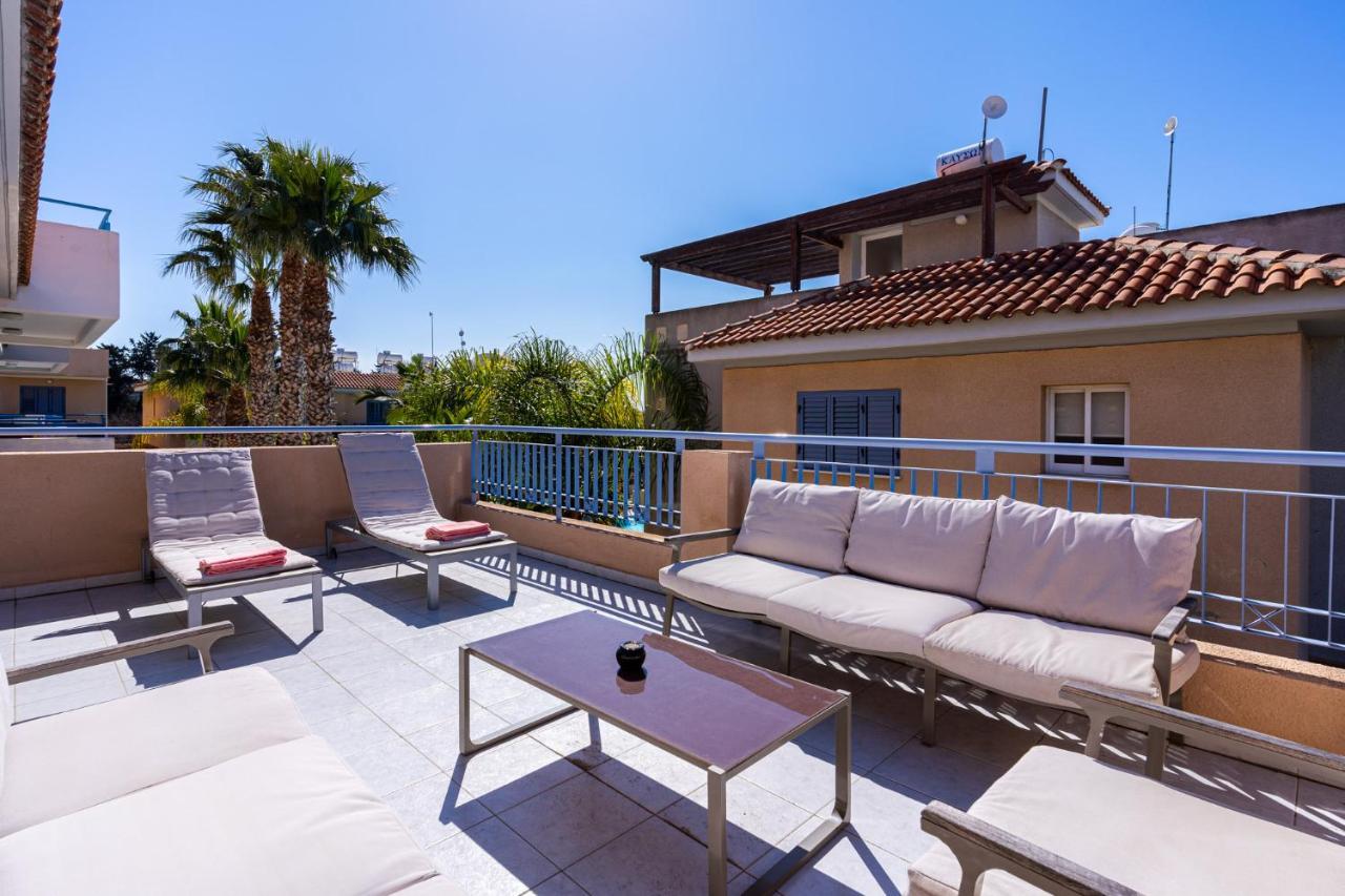 Summer Breeze Holiday Apartment With Pool Paphos 外观 照片